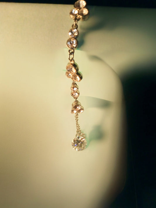 10 Carat Radiant Cut Moissanite Gemstone Solitare in Drip Pendant Gold-plated Triple Leaf Chain.