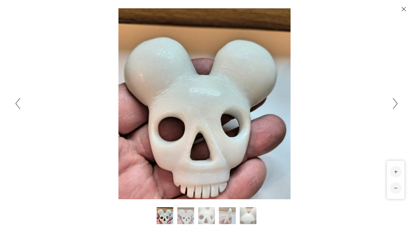 Unique Mikey Mouse Skulldugggery 3" Quartz