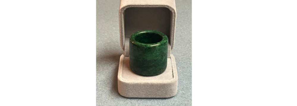 RARE 60 GRAM Handcrafted & Hand Carved Vintage Antique Chinese Genuine Natural Heitan Green Jade X-Large Thumb Ring Statement Ring.