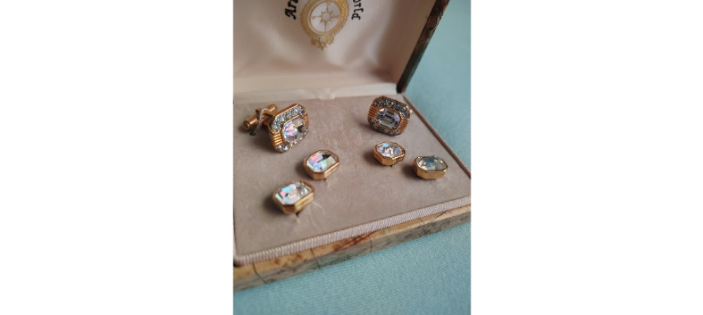 Men’s Arts of the World cuff links