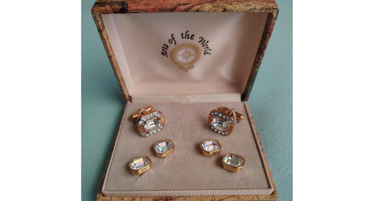 Men’s Arts of the World cuff links